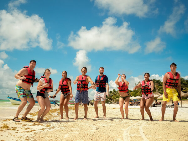 Snorkel en Akumal con Tortugas y nado en Cenotes desde Cancún