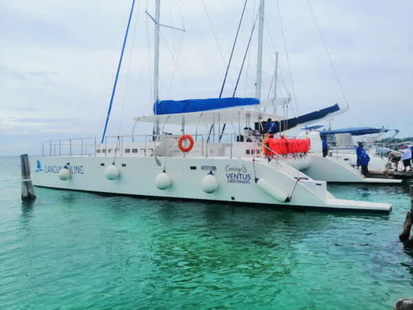 Tour en catamarán a Isla Mujeres desde Cancún
